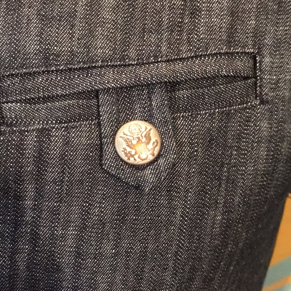 Escapism Casual Vest - Picture 5 of 17